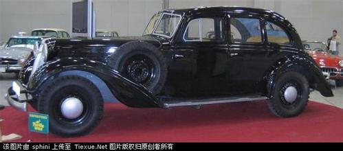 Adler diplomat