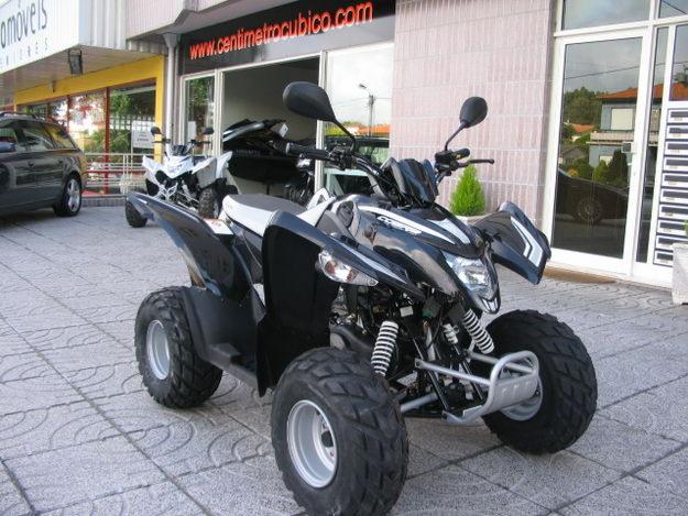 Aeon Cobra 100cc quad Aeon Cobra 100cc quad
