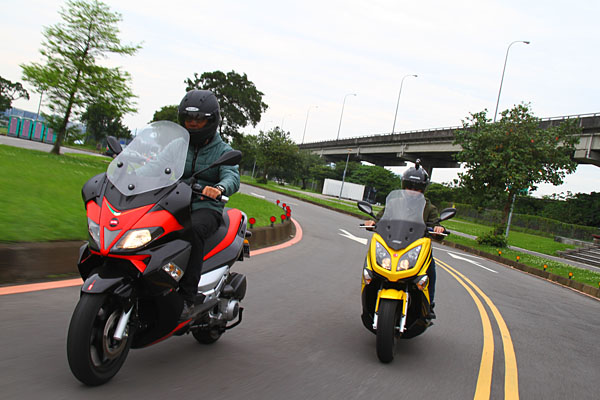 Aeon Elite 300i