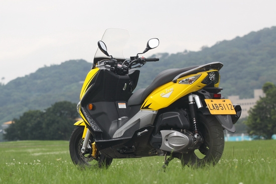 Aeon Elite 300i