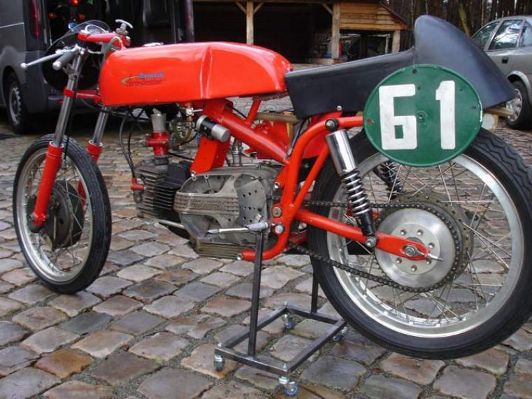 Aermacchi Ala Doro 125
