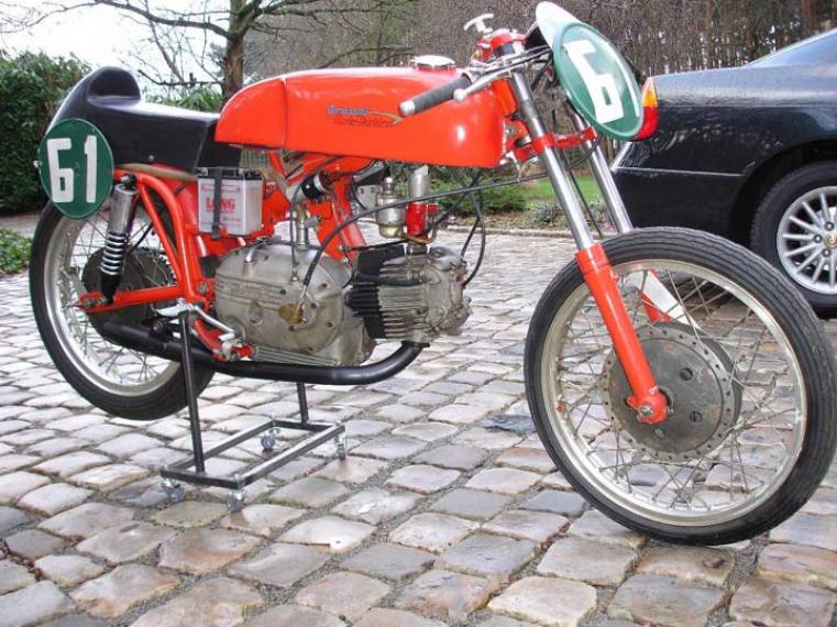 Aermacchi Ala Doro 125