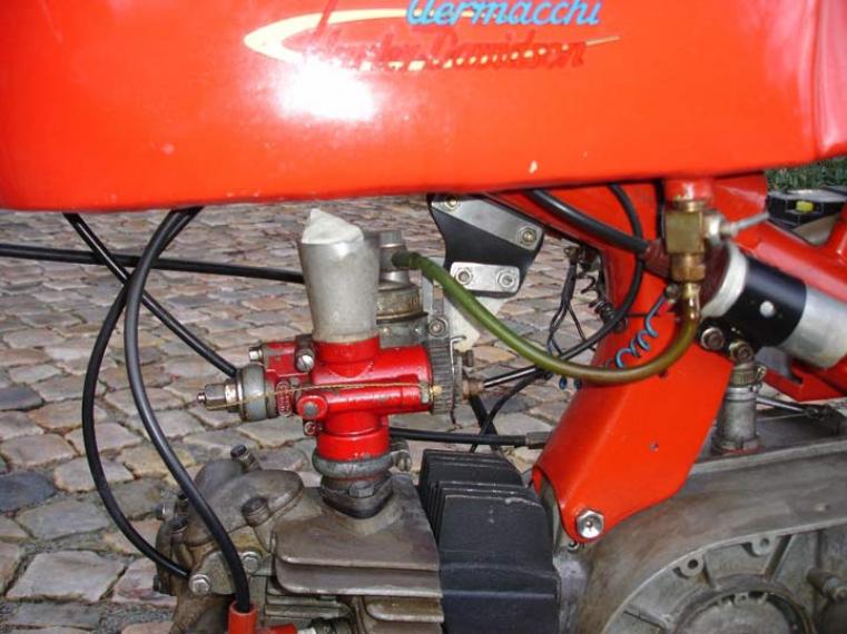 Aermacchi Ala Doro 125