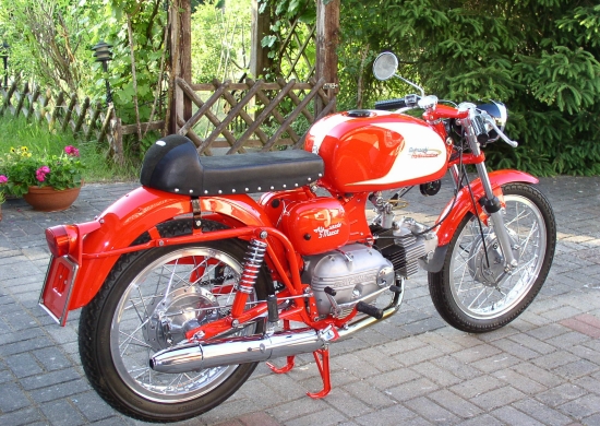 Aermacchi Ala Verde