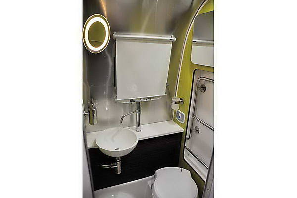 Airstream 604