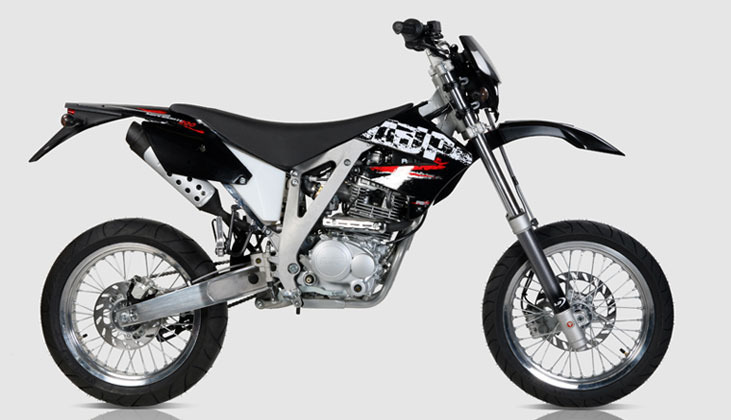 AJP 50