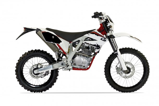 AJP PR4