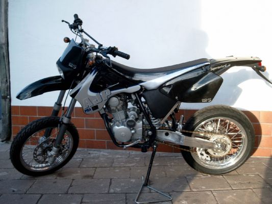 AJP PR4 Enduro