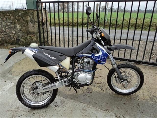 AJP PR4 Supermoto