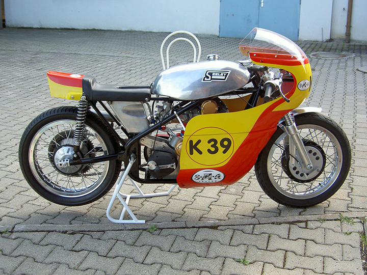 AJS 7R