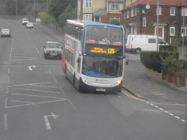 Alexander Dennis Enviro 200