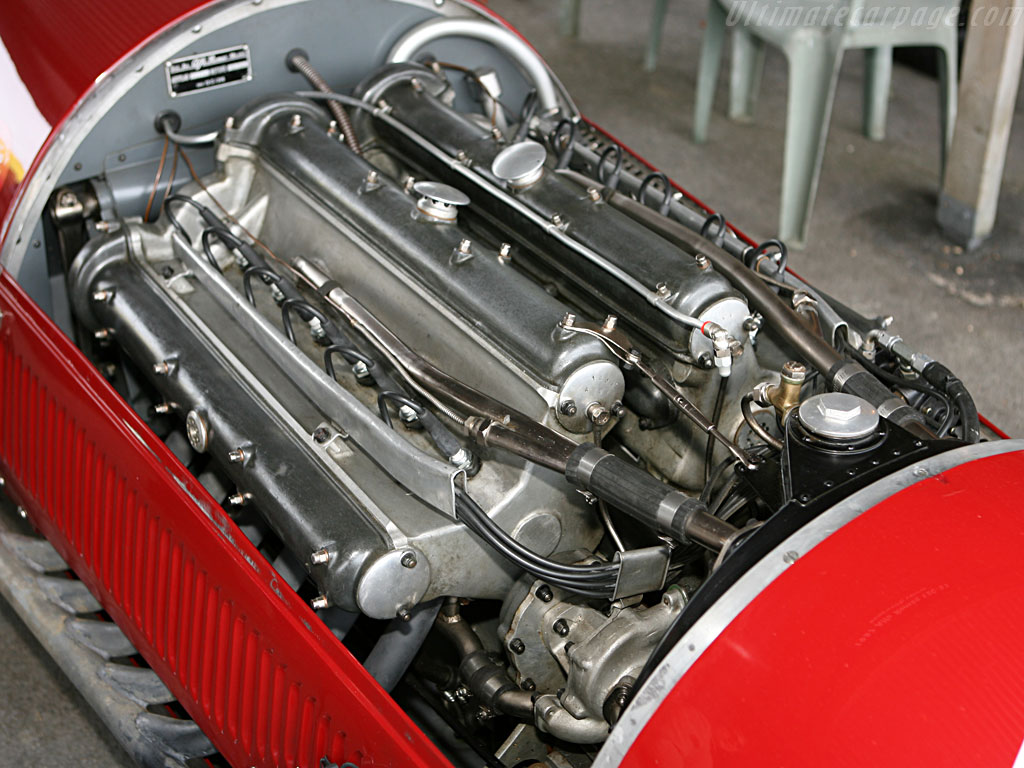 Alfa Romeo 12C 37