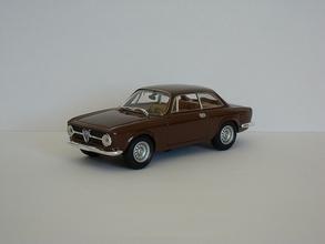 Alfa Romeo 1300 GT