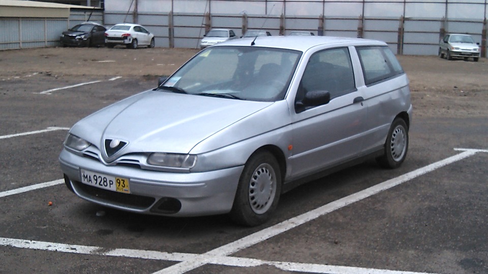 Alfa Romeo 145 1.6 T. Spark