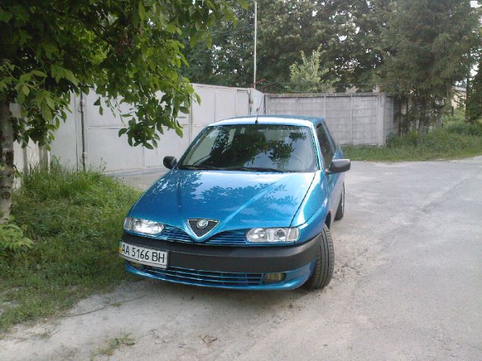 Alfa Romeo 145 1.6 T. Spark