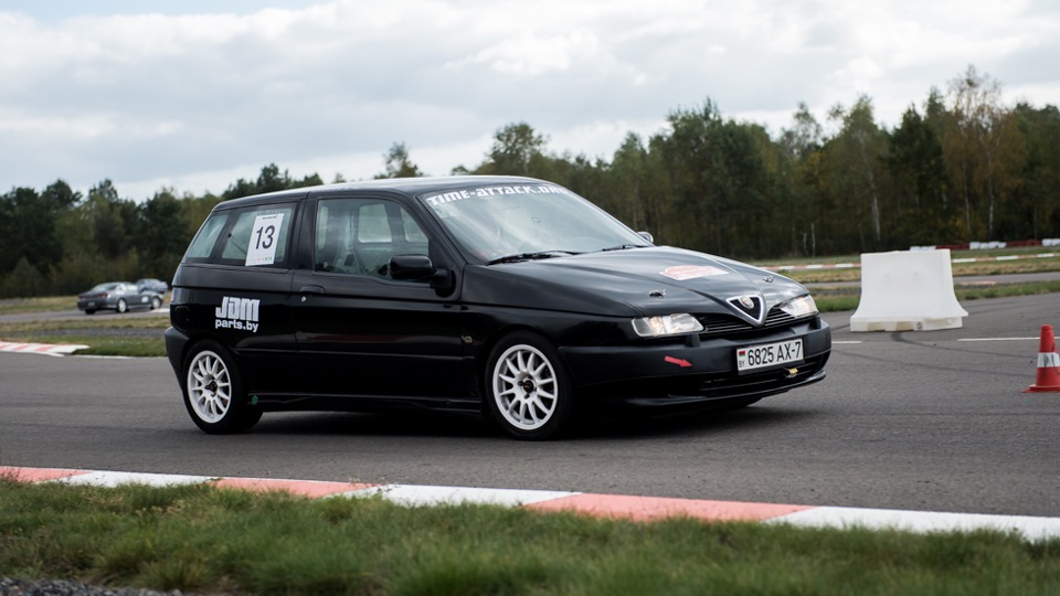 Alfa Romeo 145 1.8 T. Spark