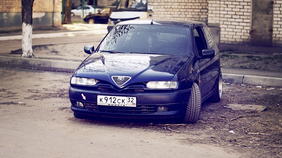 Alfa Romeo 145 1.8
