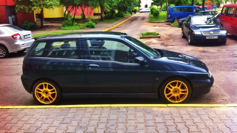 Alfa Romeo 145 1.8