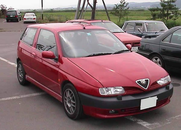 Alfa Romeo 145 1.8