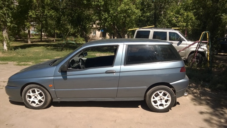 Alfa Romeo 145