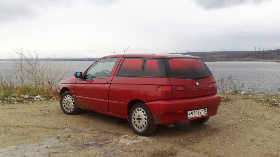 Alfa Romeo 145