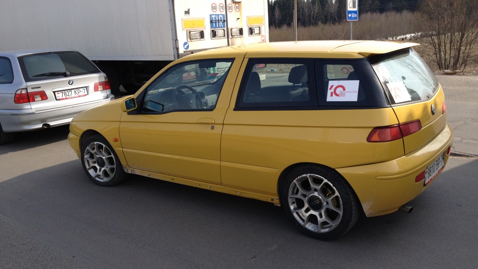 Alfa Romeo 145 JTD Alfa Romeo 145 JTD