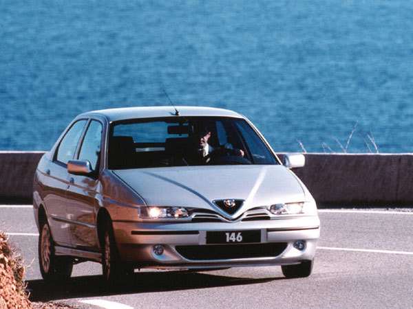 Alfa Romeo 146
