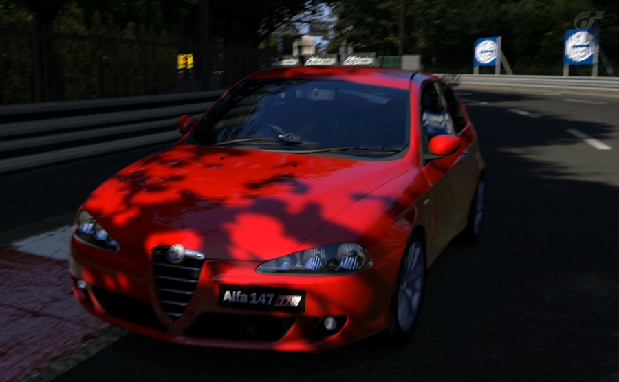 Alfa Romeo 147 1.9 JTD Distinctive