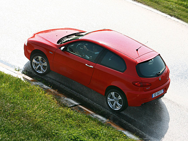 Alfa Romeo 147 16V