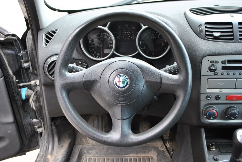 Alfa Romeo 147 16V