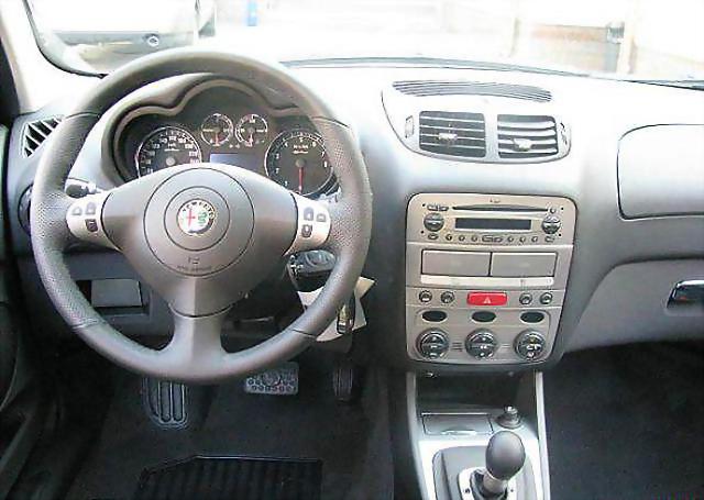 Alfa Romeo 147 2.0