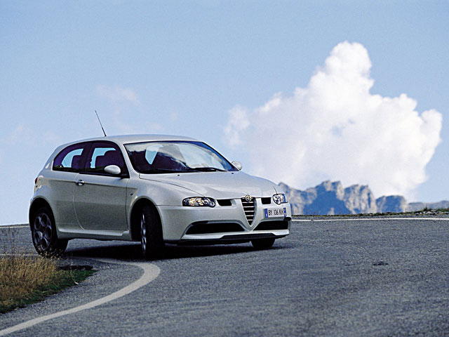 Alfa Romeo 147 3.2 V6 24V GTA Alfa Romeo 147 3.2 V6 24V GTA