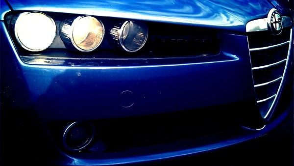Alfa Romeo 159 blue