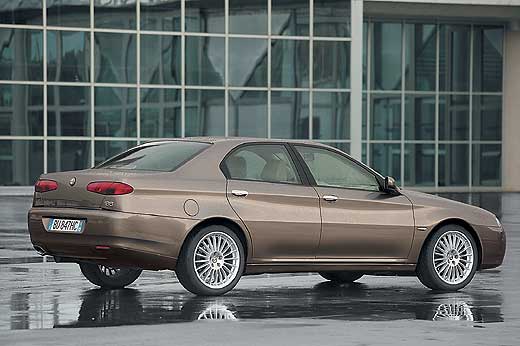Alfa Romeo 166