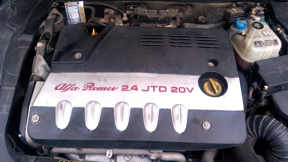 Alfa Romeo 166