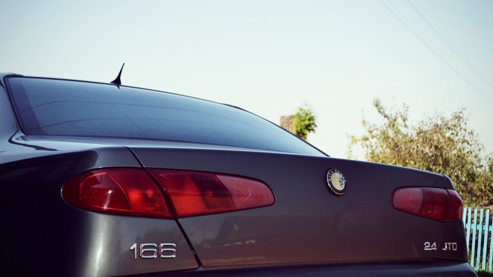 Alfa Romeo 166 2.4 JTD