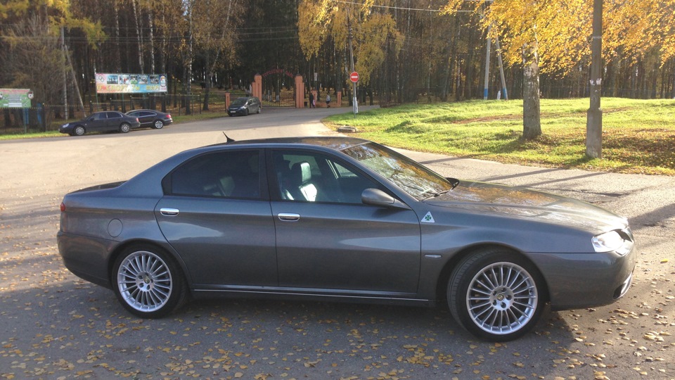 Alfa Romeo 166 3.0 v6