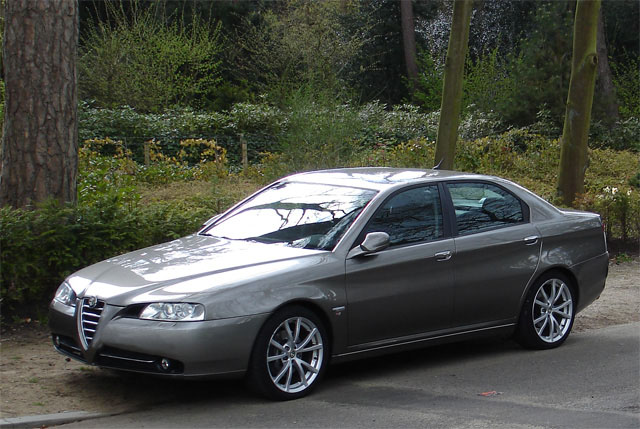 Alfa Romeo 166 3.2