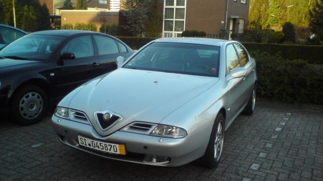 Alfa Romeo 166 Distinctive