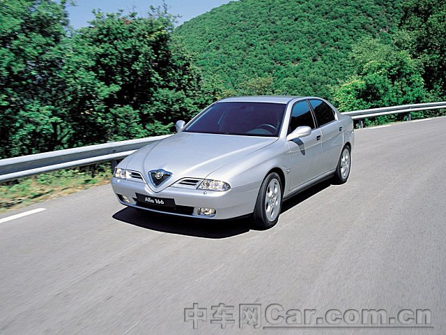 Alfa Romeo 166 v6