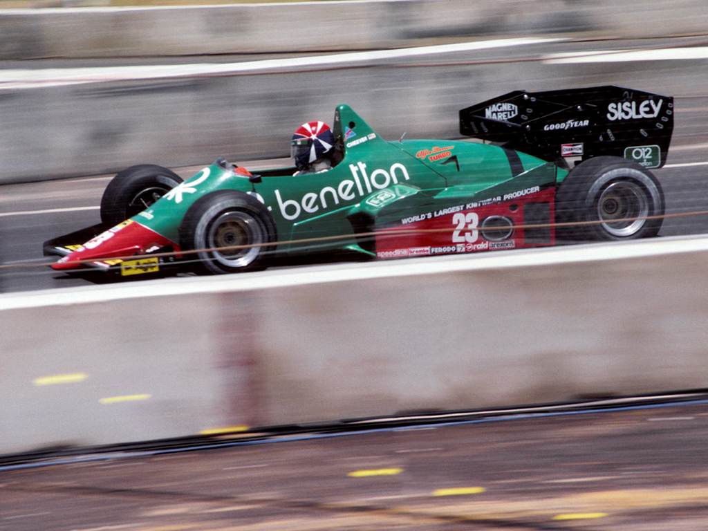 Alfa Romeo 185