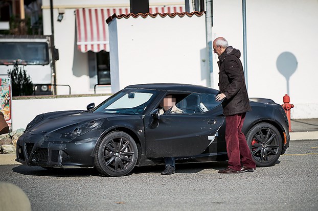 Alfa Romeo 4C Black