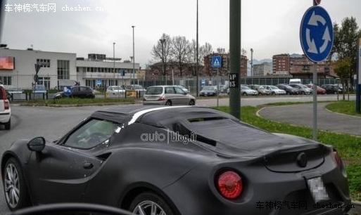 Alfa Romeo 4C Black