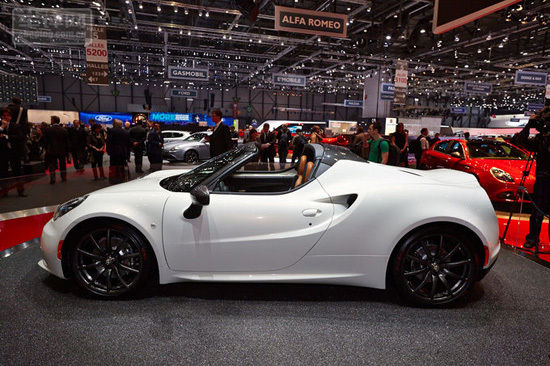 Alfa Romeo 4C Spider