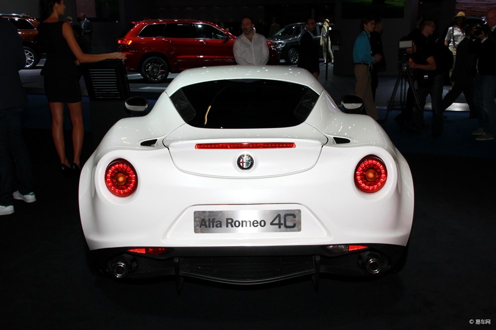 Alfa Romeo 4C White