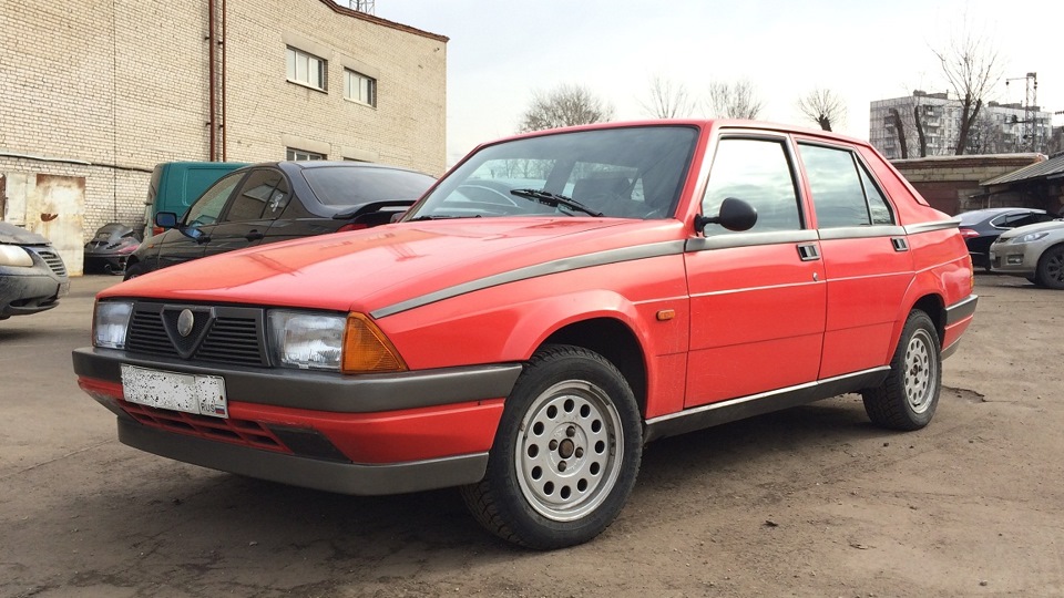 Alfa Romeo 75 1.8 Turbo