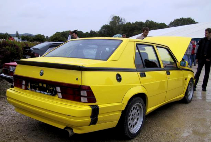 Alfa Romeo 75 1.8