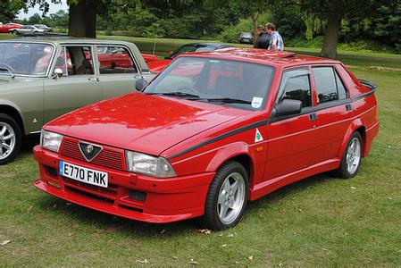 Alfa Romeo 75 1.8
