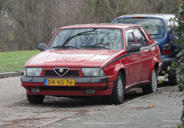 Alfa Romeo 75
