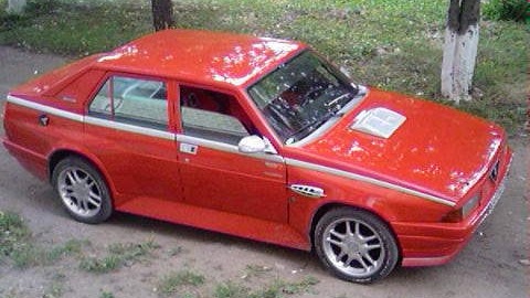 Alfa Romeo 75